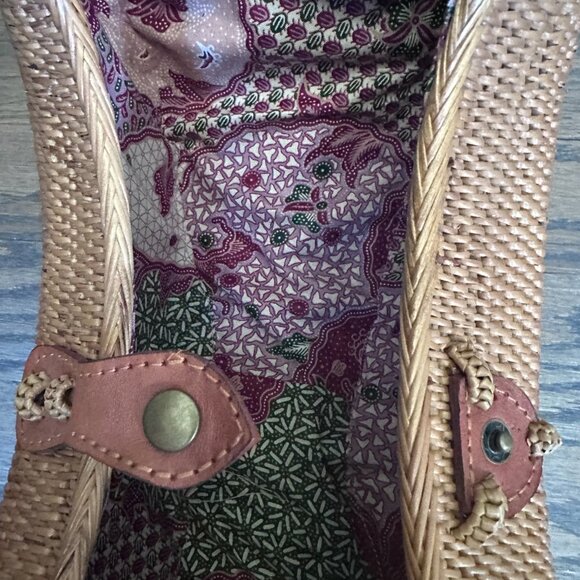 Bali Rattan Woven Clutch - Picture 4 of 4
